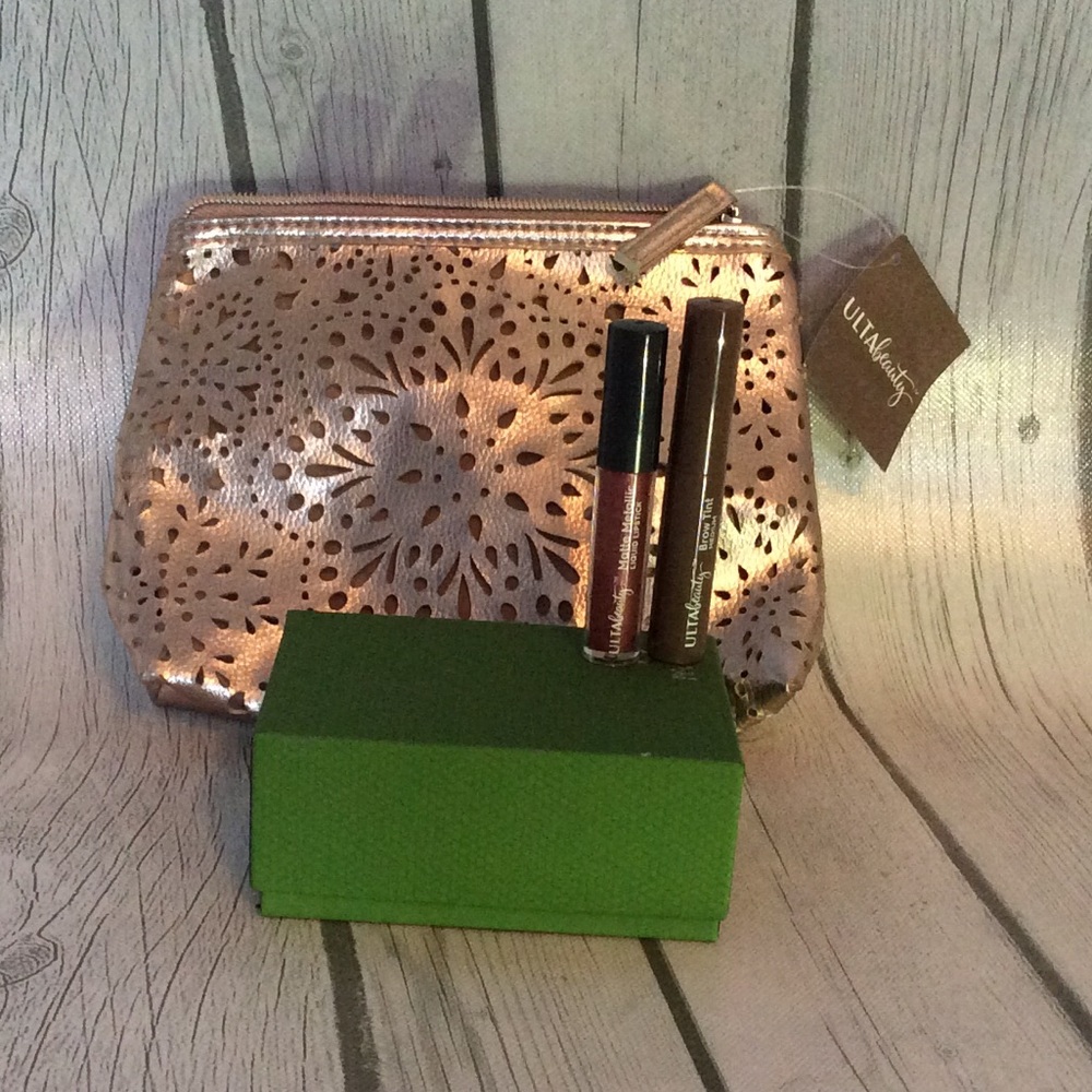 New,! Ulta makeup bag bundle